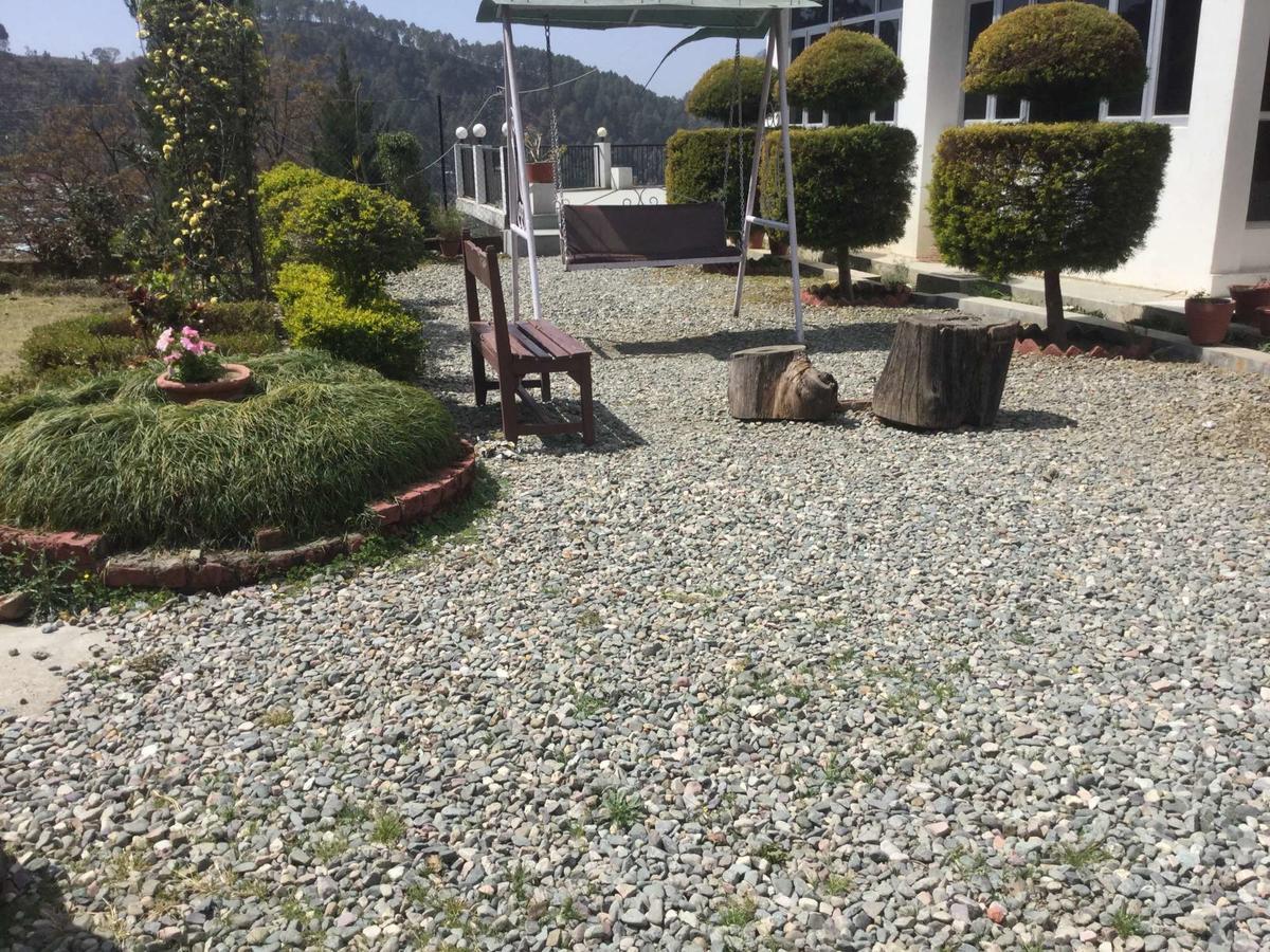 Sapphire Inn Bhīm Tāl Kültér fotó